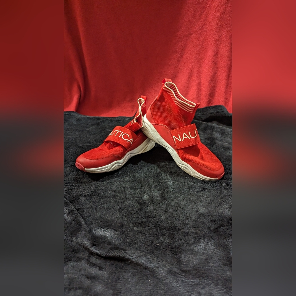 Nautica Kids Sock Shoes Sneakers Red White Slip-On No Laces Size 4 Youth GUC